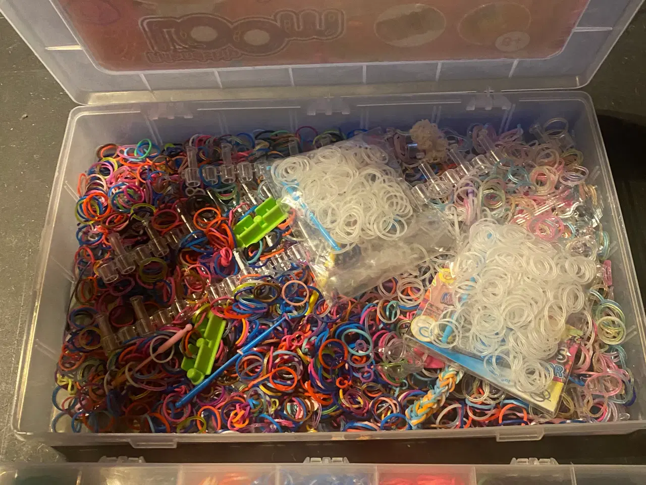 Billede 3 - Loom bands 2 æsker