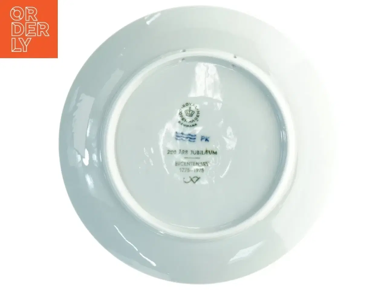 Billede 5 - Royal Copenhagen årsjubilæumsplatte 1975 fra Royal Copenhagen (str. Diameter 18 cm)