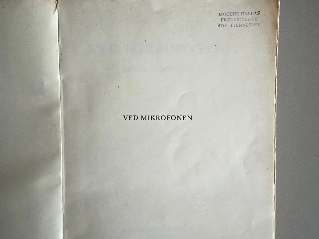 Billede 6 - Ved MIkrofonen: Aksel Dahlerup