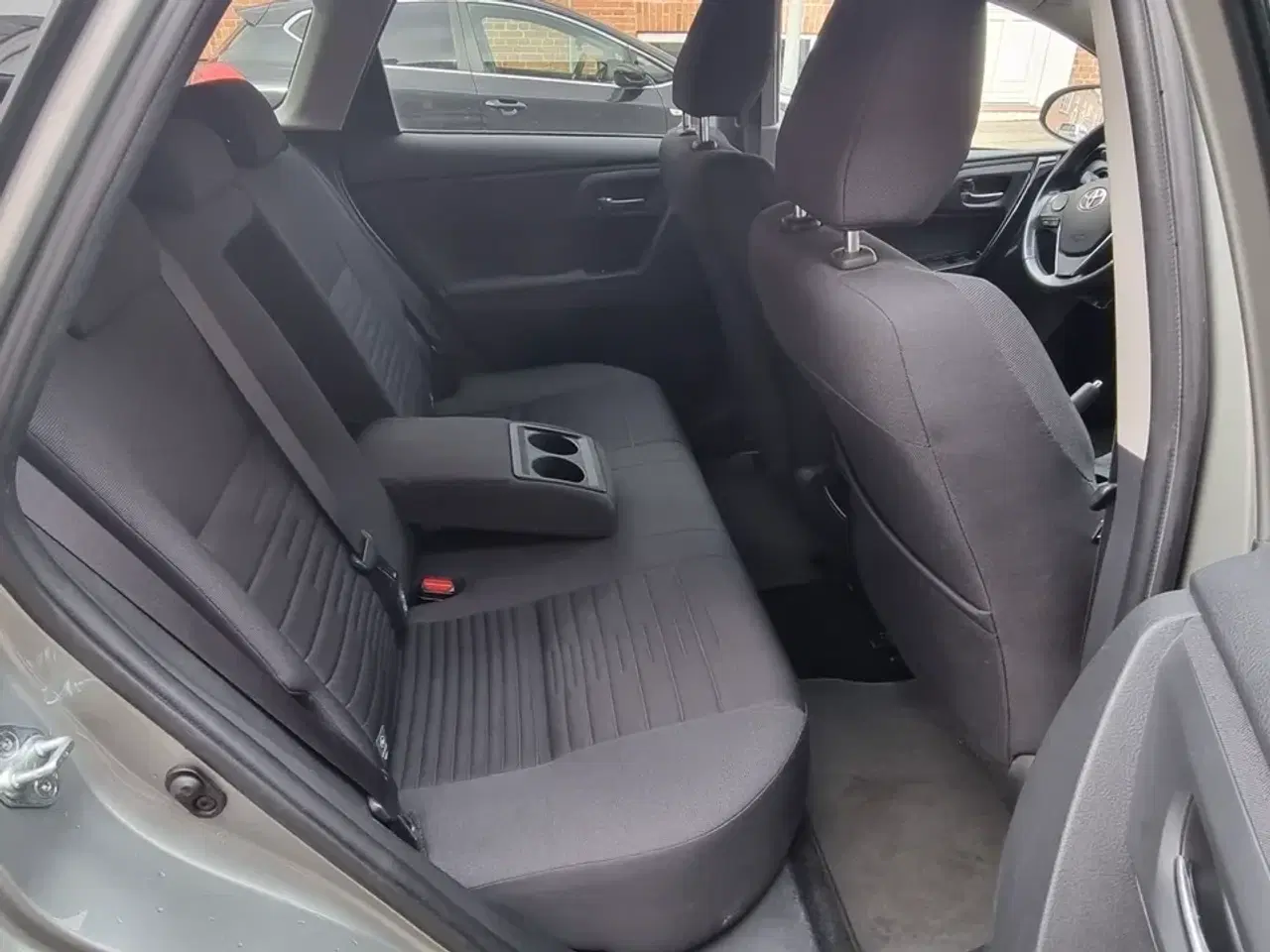 Billede 9 - Toyota Auris 2,0 D-4D T2+ Comfort Touring Sports