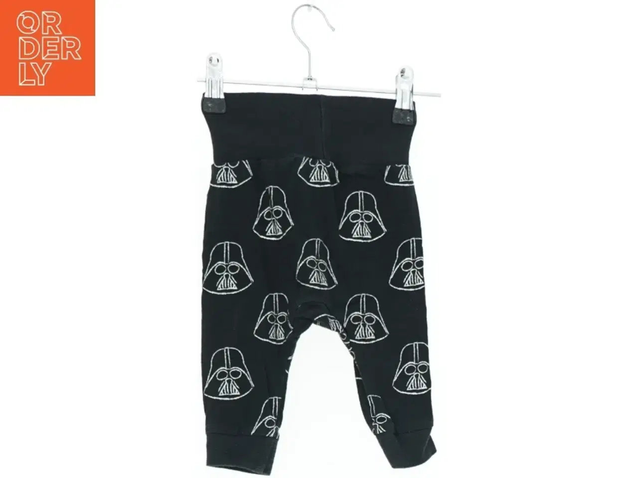 Billede 2 - Sort babybukser med Darth Vader motiv fra H&M (str. 68)