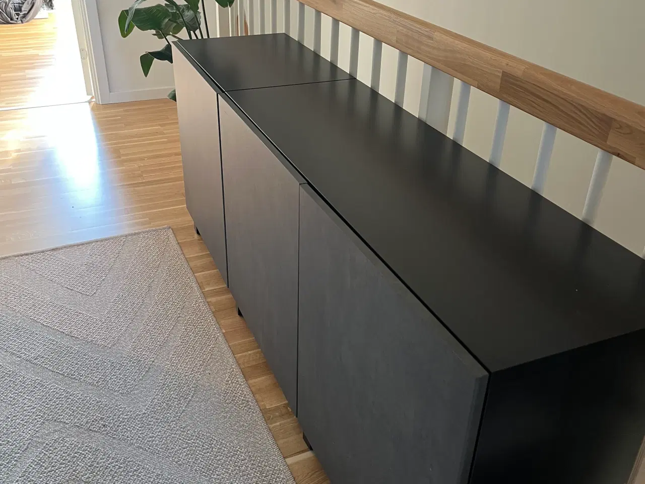 Billede 3 - BESTÅ skænk IKEA