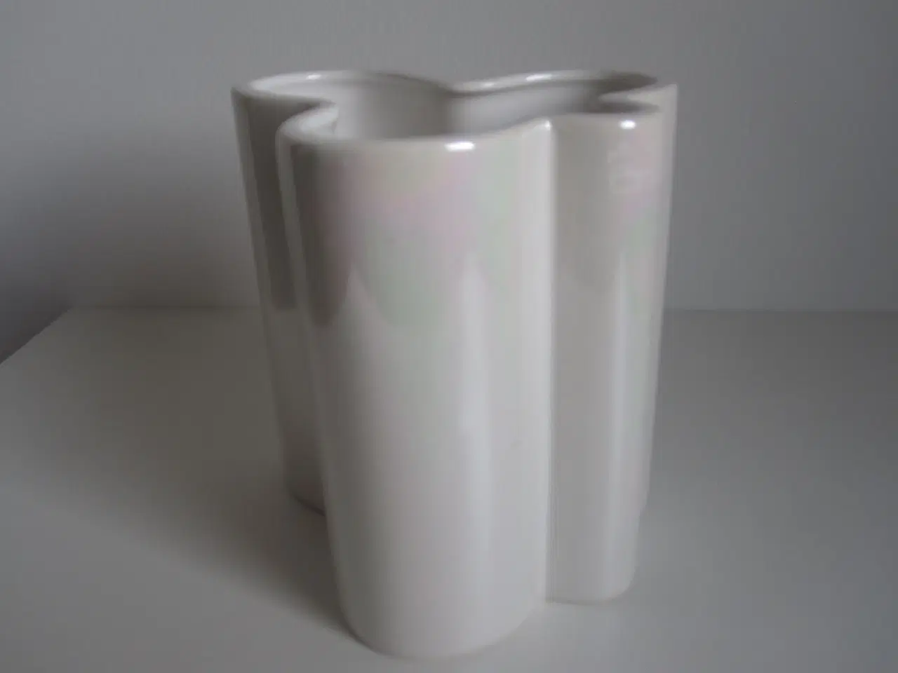 Billede 3 - Vase med perlemor effekt
