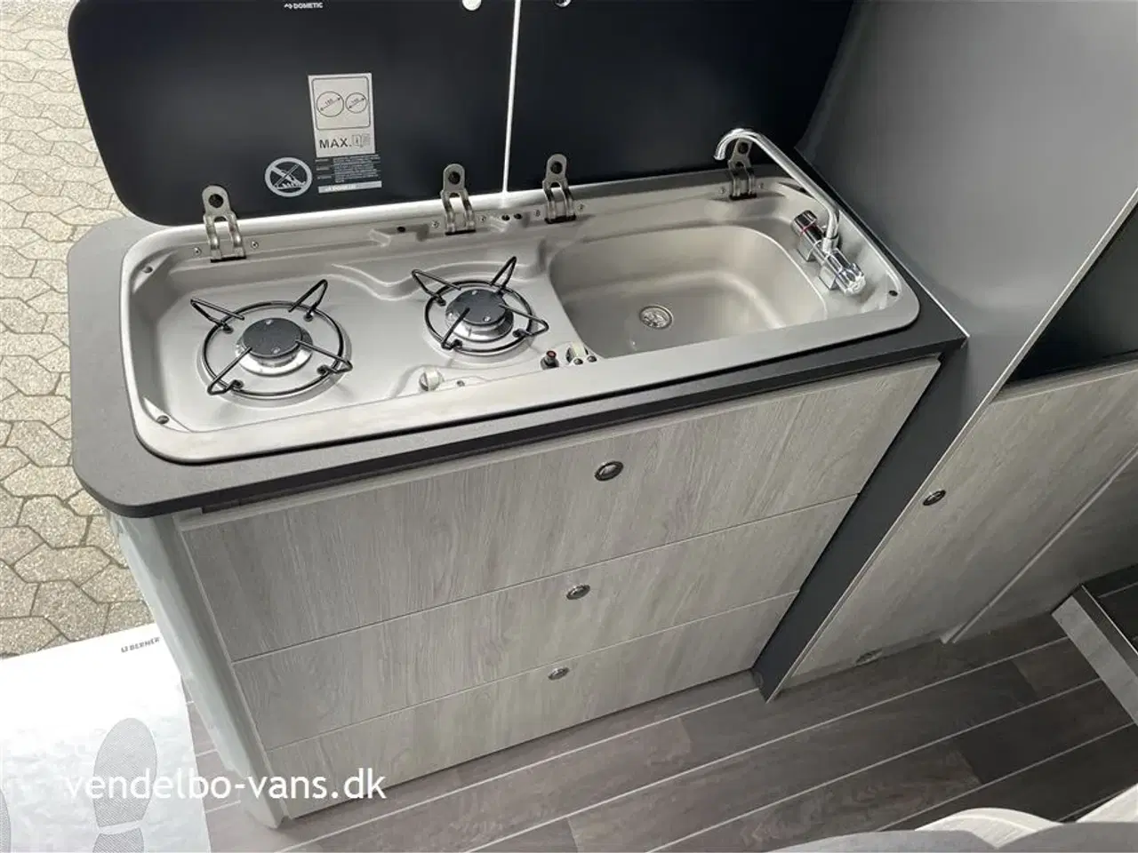 Billede 14 - 2026 - Rollerteam Livingstone DUO Sport   CamperVan med opklapbare enkeltsenge