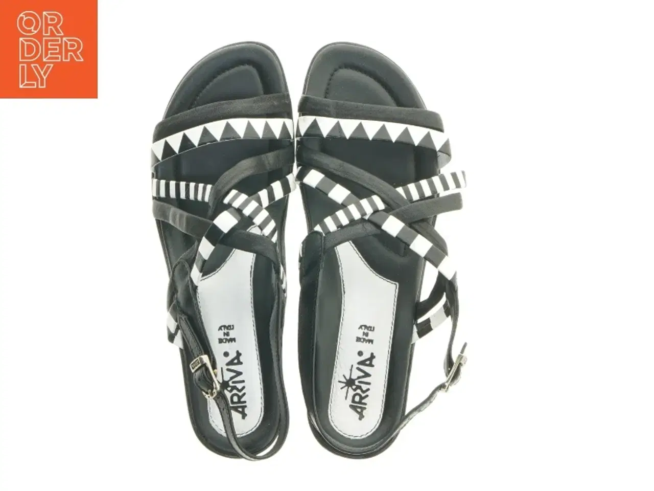 Billede 5 - Ubrugt Sort og hvid damesandaler fra Ariva (str. 39 )