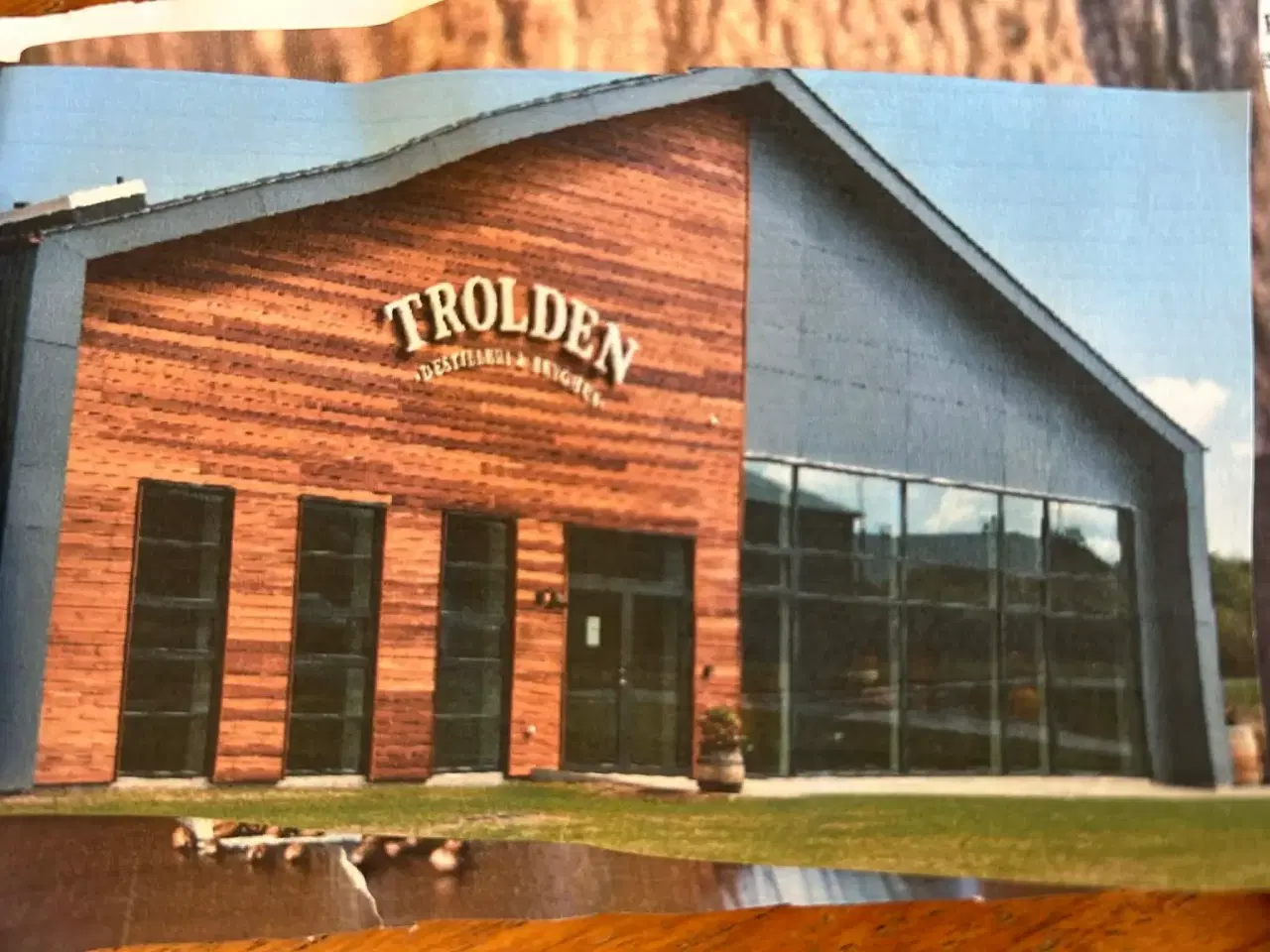 Billede 1 - Ginsamgning hos Trolden Destilleri
