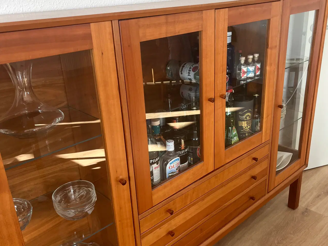 Billede 3 - Skænk i kirsebærtræ