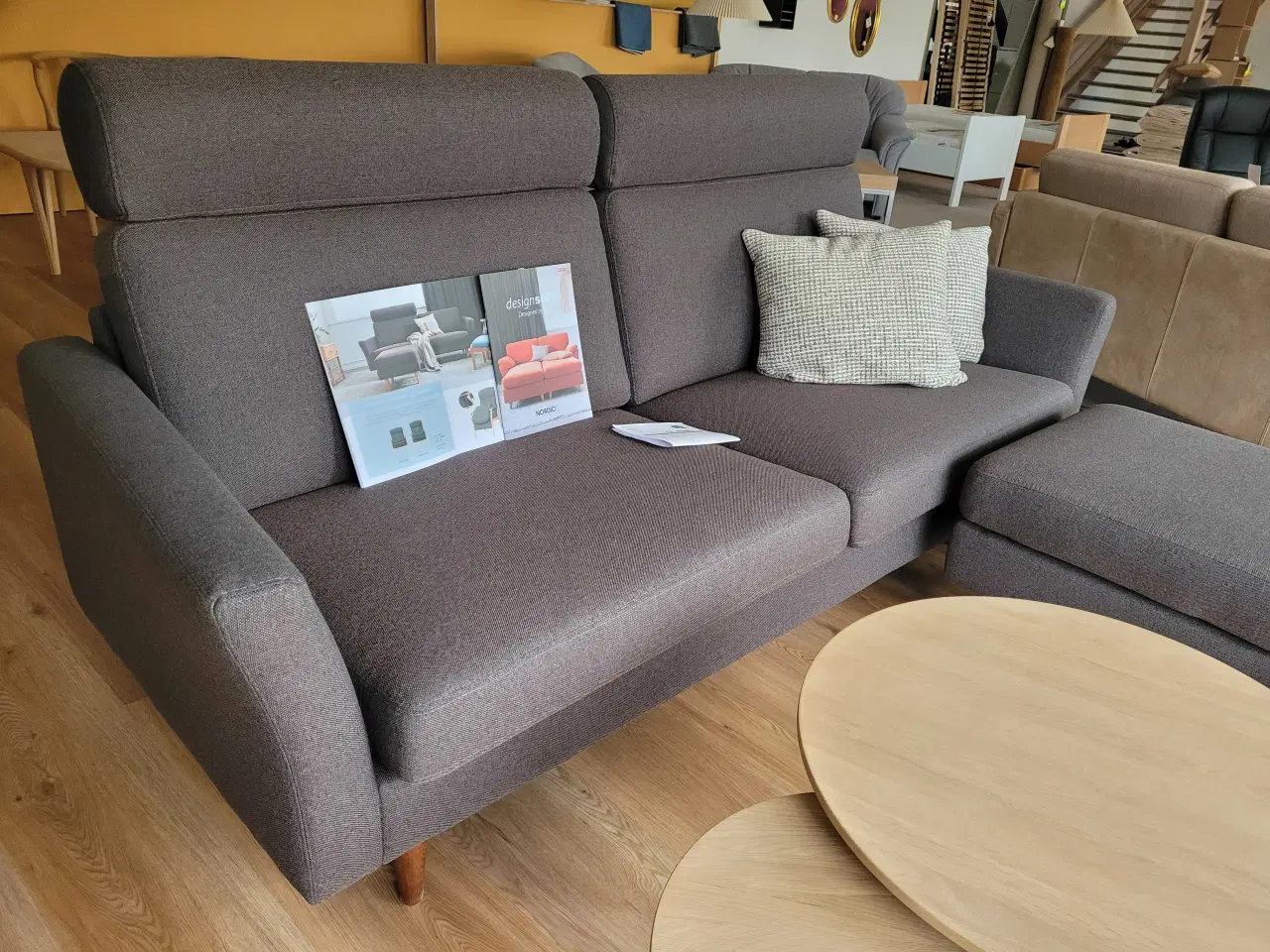 Billede 3 - NY sofa med puf "Designsofa "