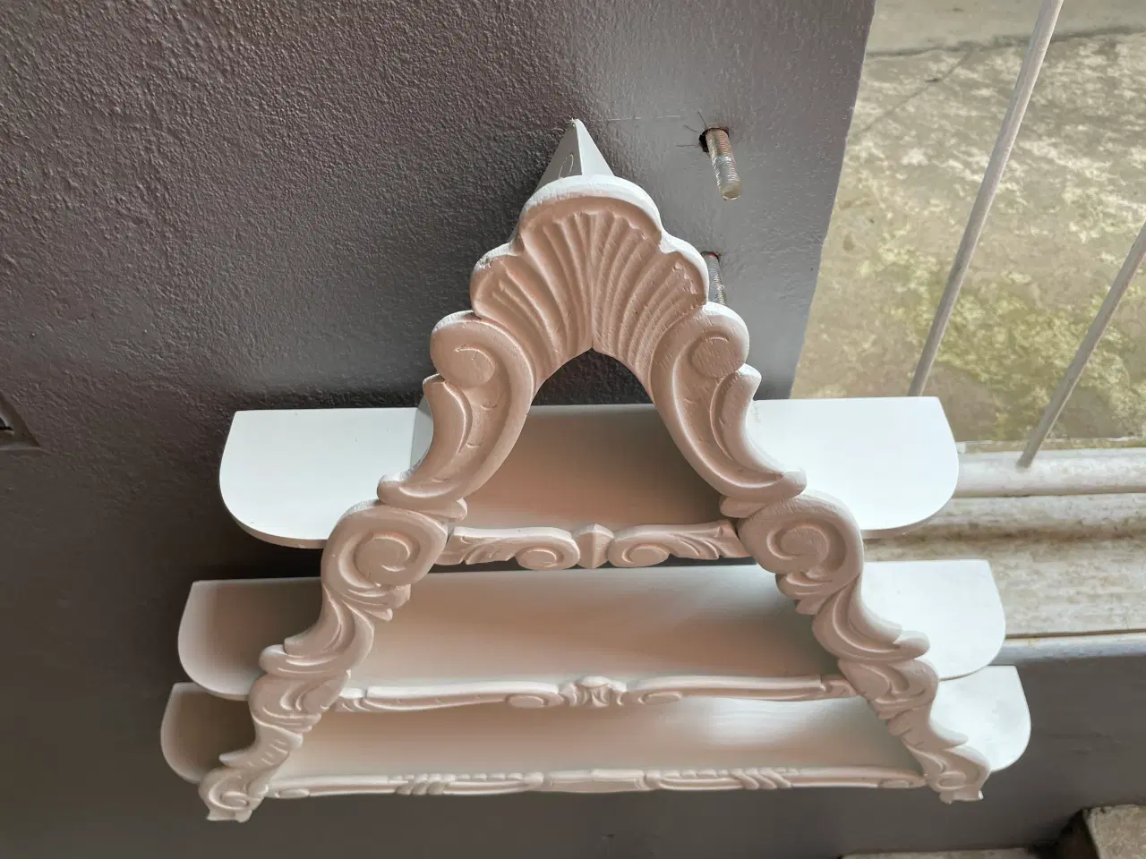 Billede 3 - Flot Amagerhylde i hvid