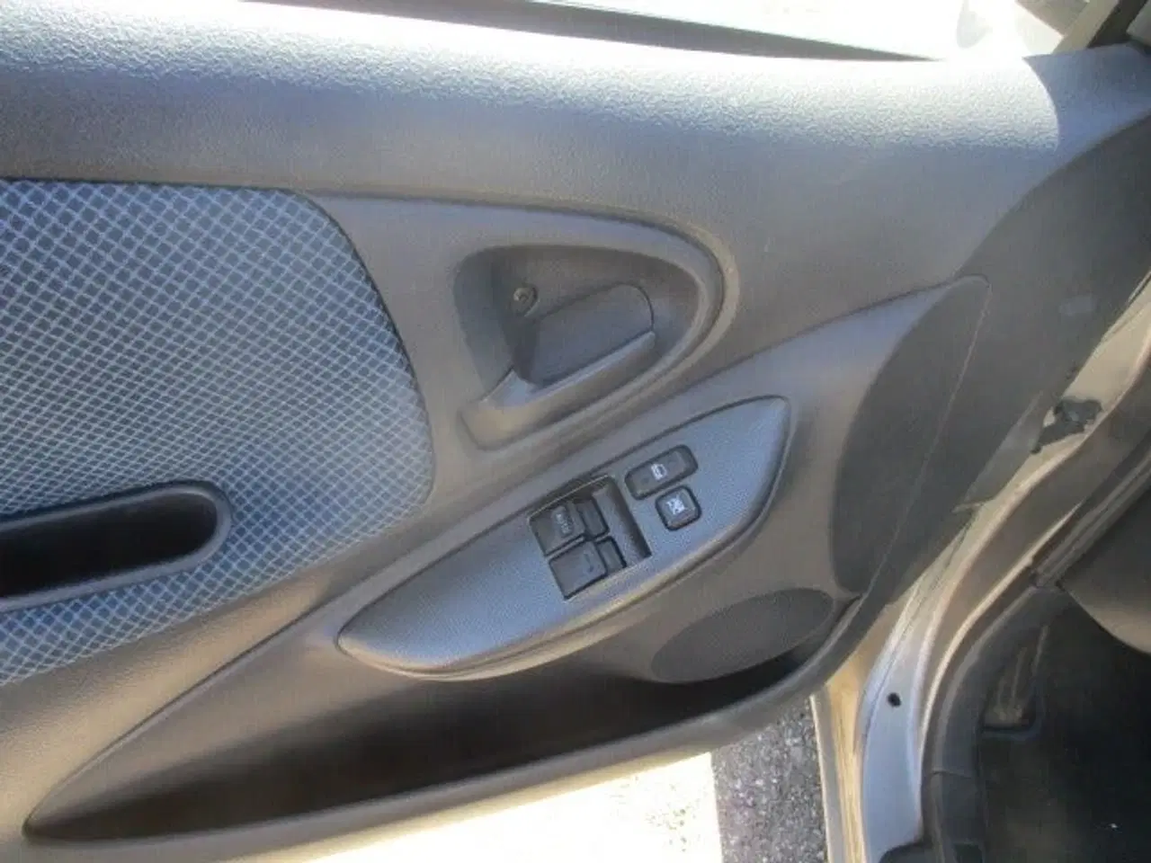 Billede 10 - Toyota Yaris 1,3 Luna