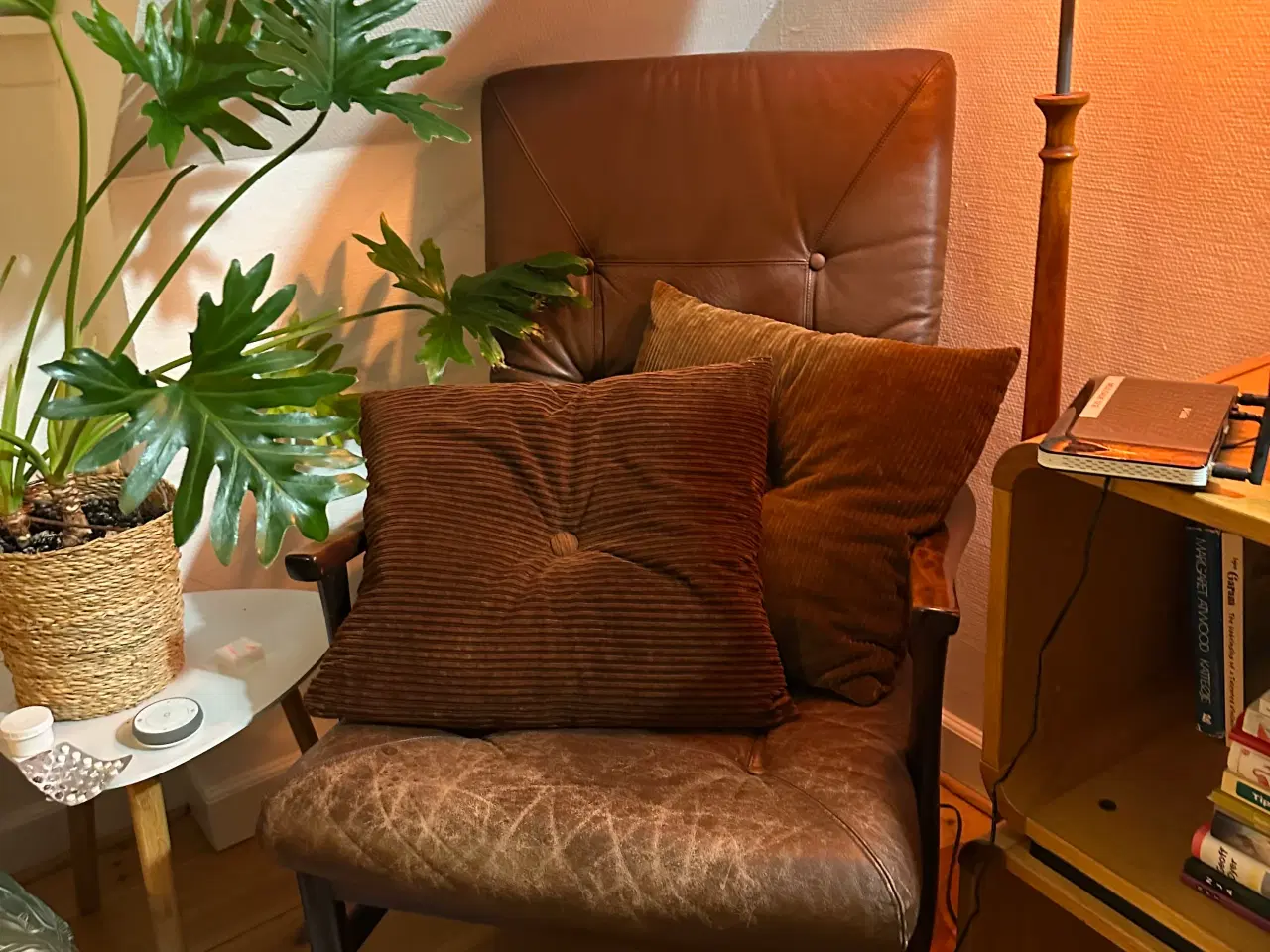 Billede 1 - Vintage lænestol i brun læder