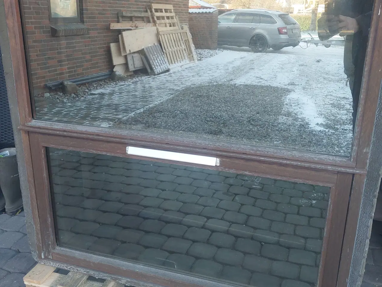 Billede 1 - Maghoni vinduer "tophængt"