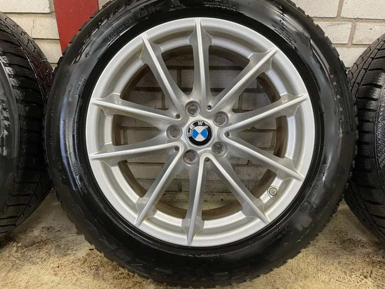 Billede 5 - 17 BMW 530e 225/55r17 Ref.967A vinter