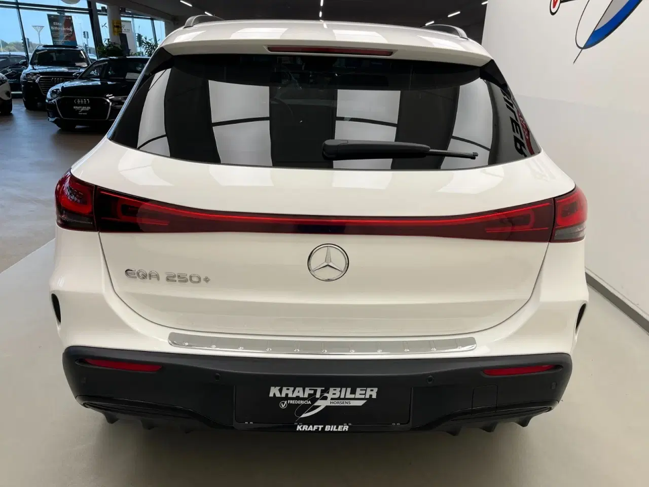 Billede 4 - Mercedes EQA250+  AMG Line