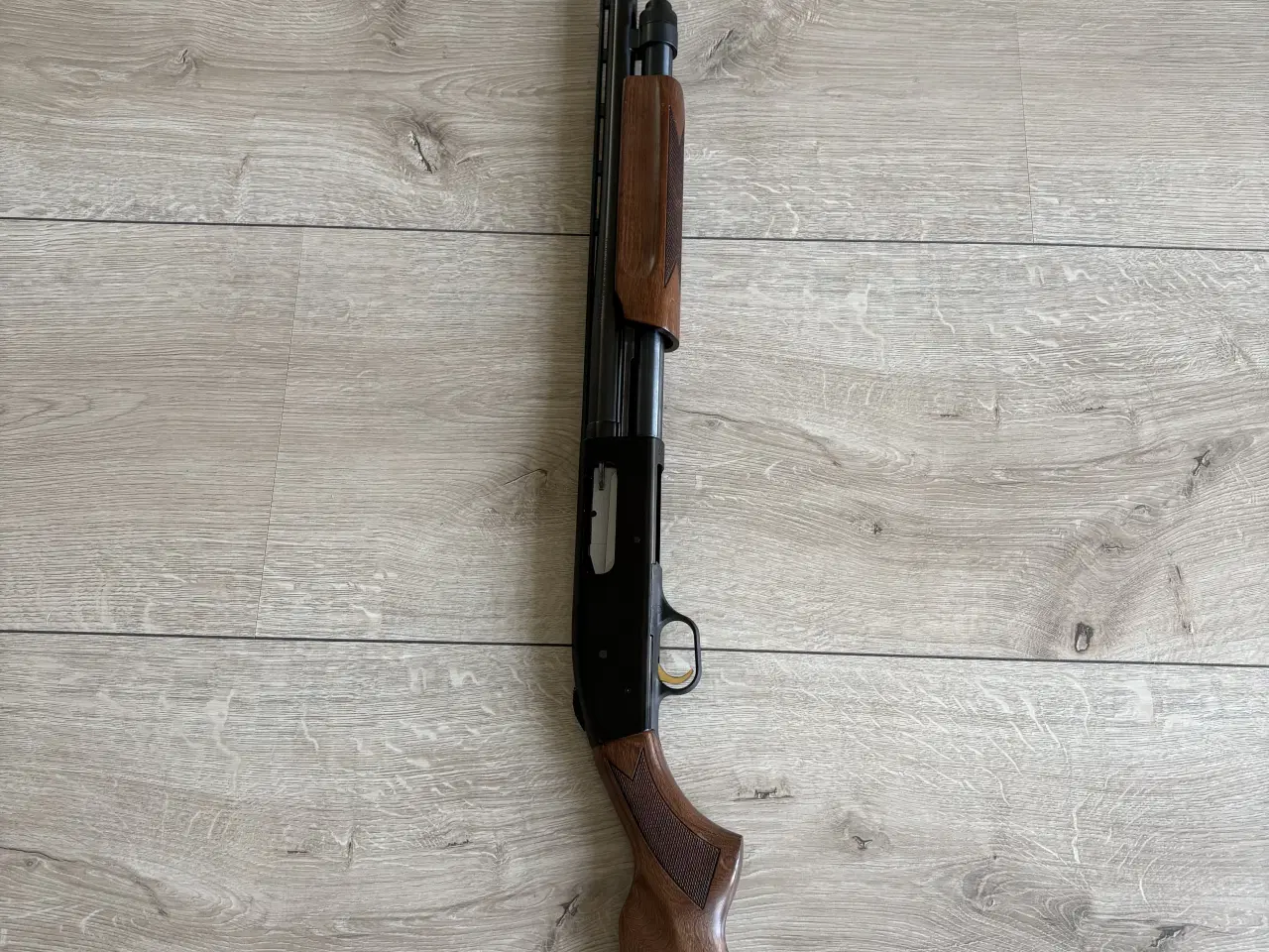 Billede 1 - Mossberg 835 ulti-mag kal.12/89 pumpgun.