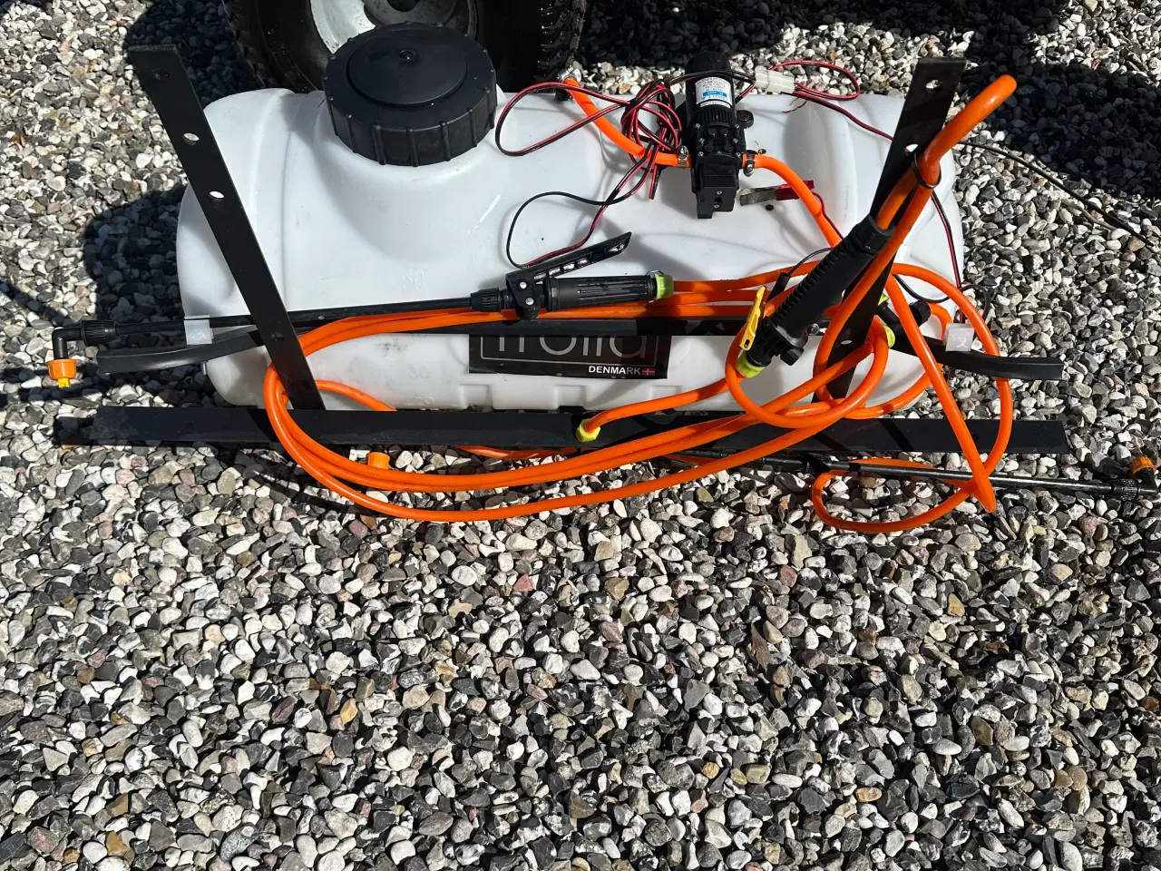 Billede 5 - Toro Havetraktor med sprøjte og Rive