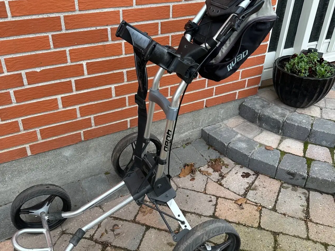 Billede 1 - BagBoy 4 hjulet golfvogn med alu stel