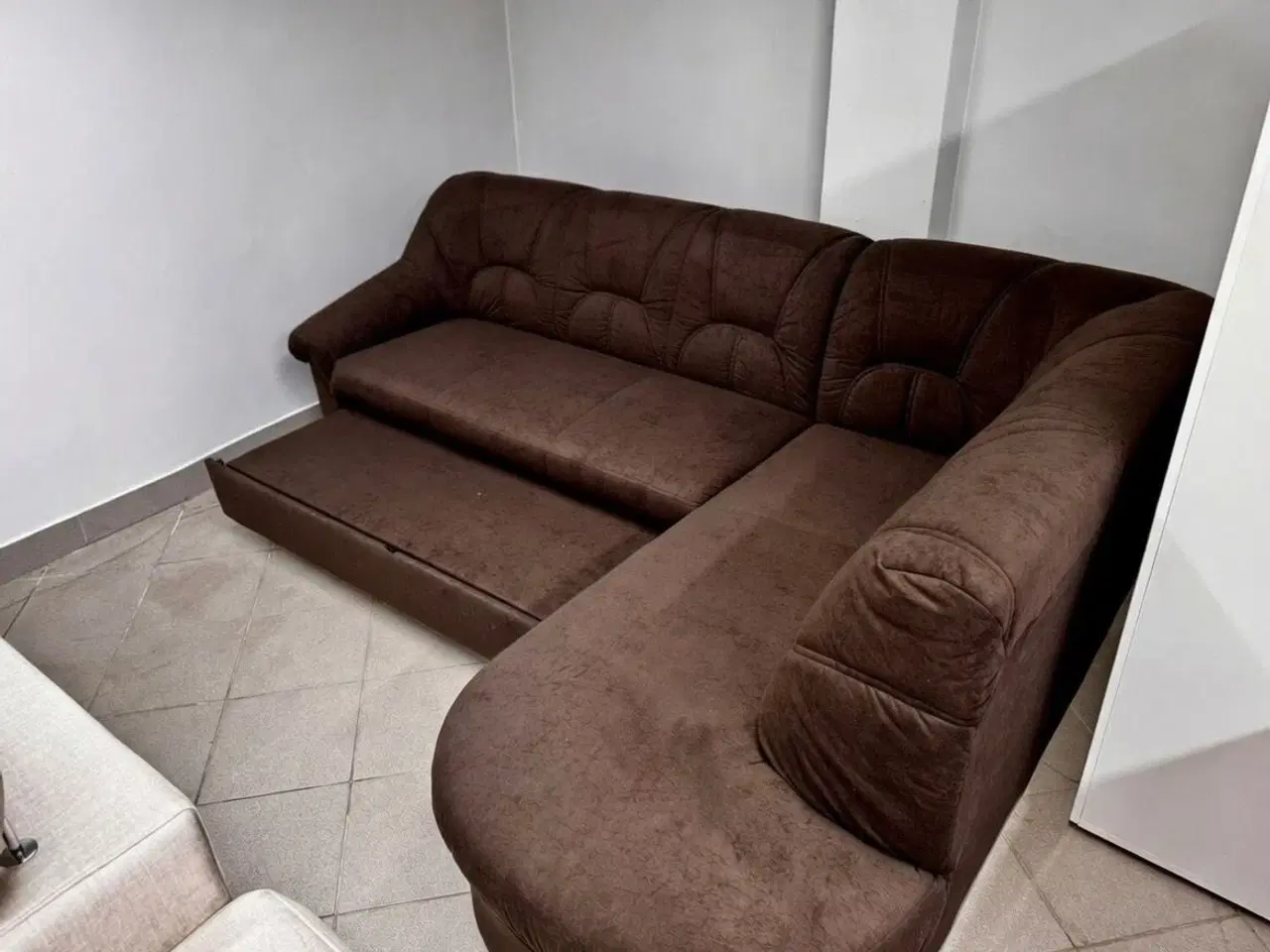 Billede 1 - Hjørnesofa med komfortabel polstring – Art. 10973