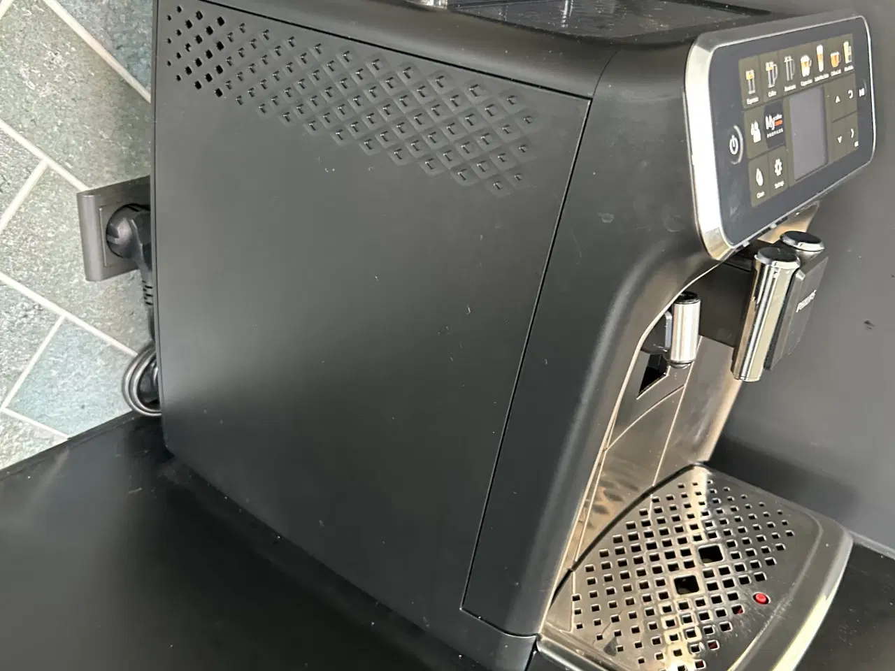 Billede 2 - Philips EP5447/90 Espressomaskine