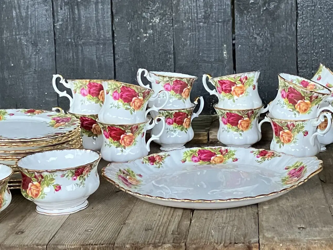 Billede 2 - Smukt kaffe/The stel  af Royal Albert 'Old Country