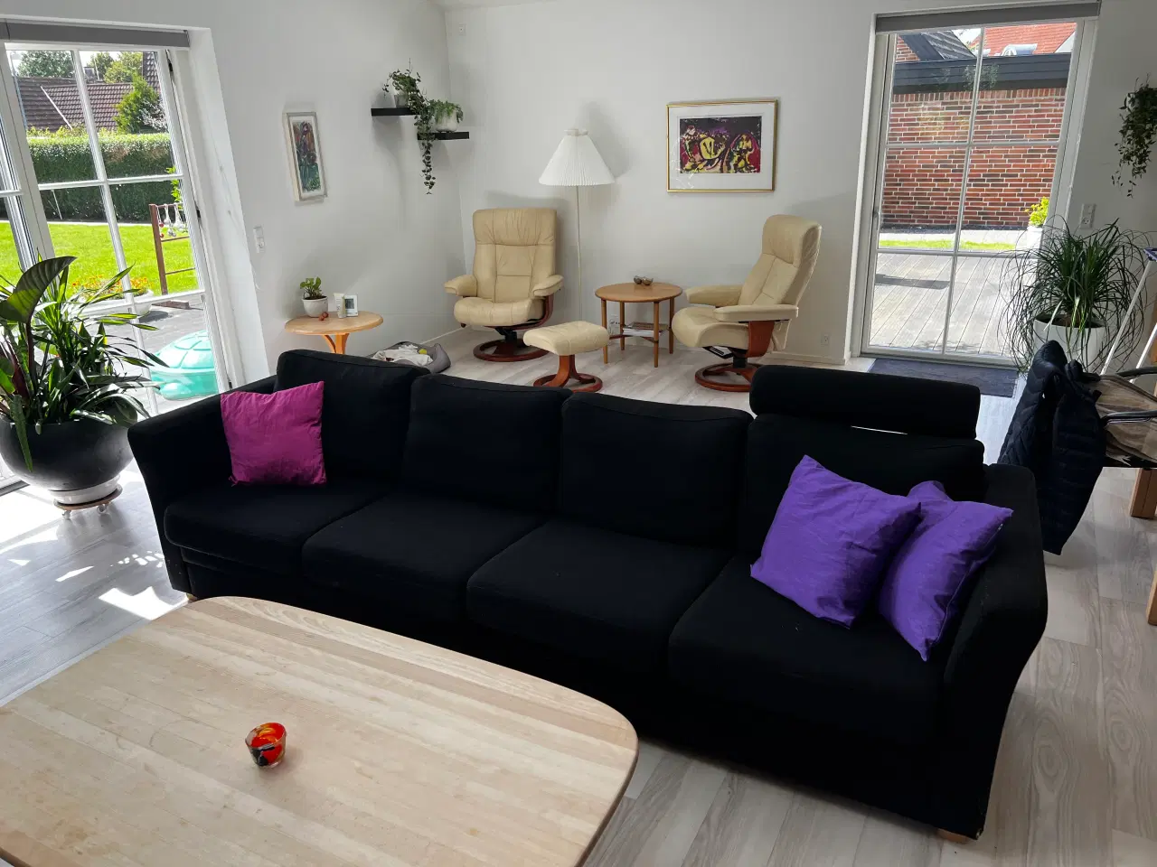 Billede 2 - Sofa 4+2+puf, sort , uld, velholdt 