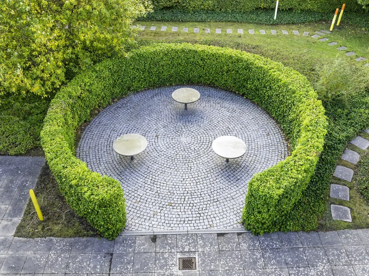 Billede 8 - Kontorhotel med gode fælles faciliteter på Tørringvej 7. 2610 Rødovre. Egne aflukkede kontorer med udsyn til fællesområder.