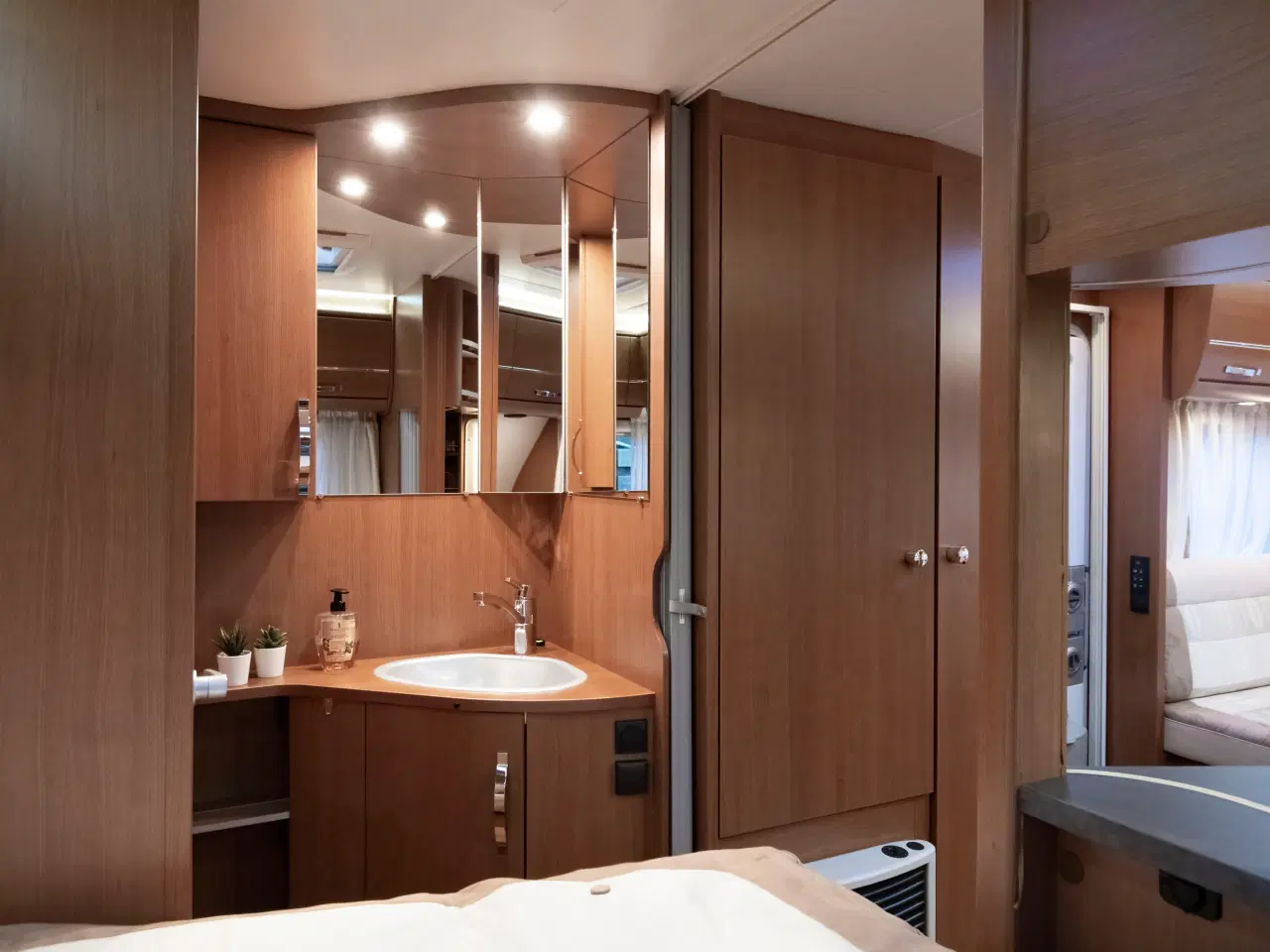 Billede 10 - Top velholdt Knaus Exclusive 500 FU campingvogn