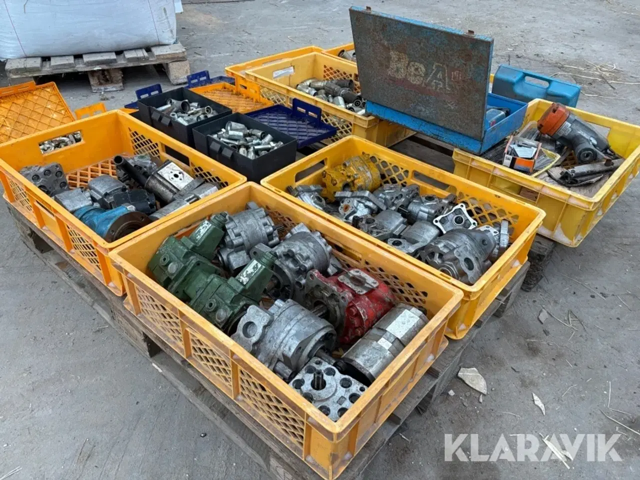 Billede 5 - Blandet lot med værktøj og stumper.