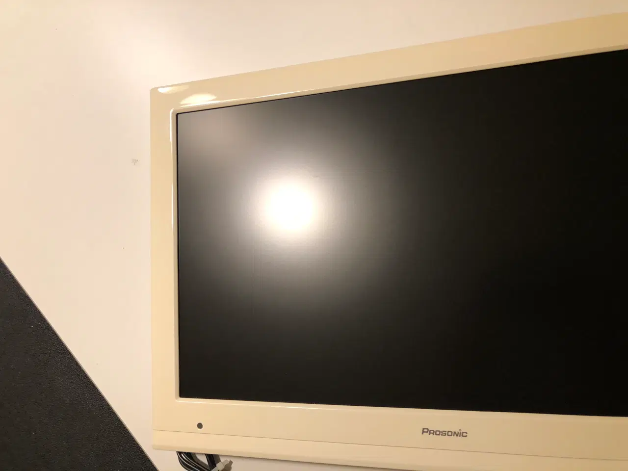 Billede 6 - 22" LCD TV indbygget DVD afspiller og vægbeslag