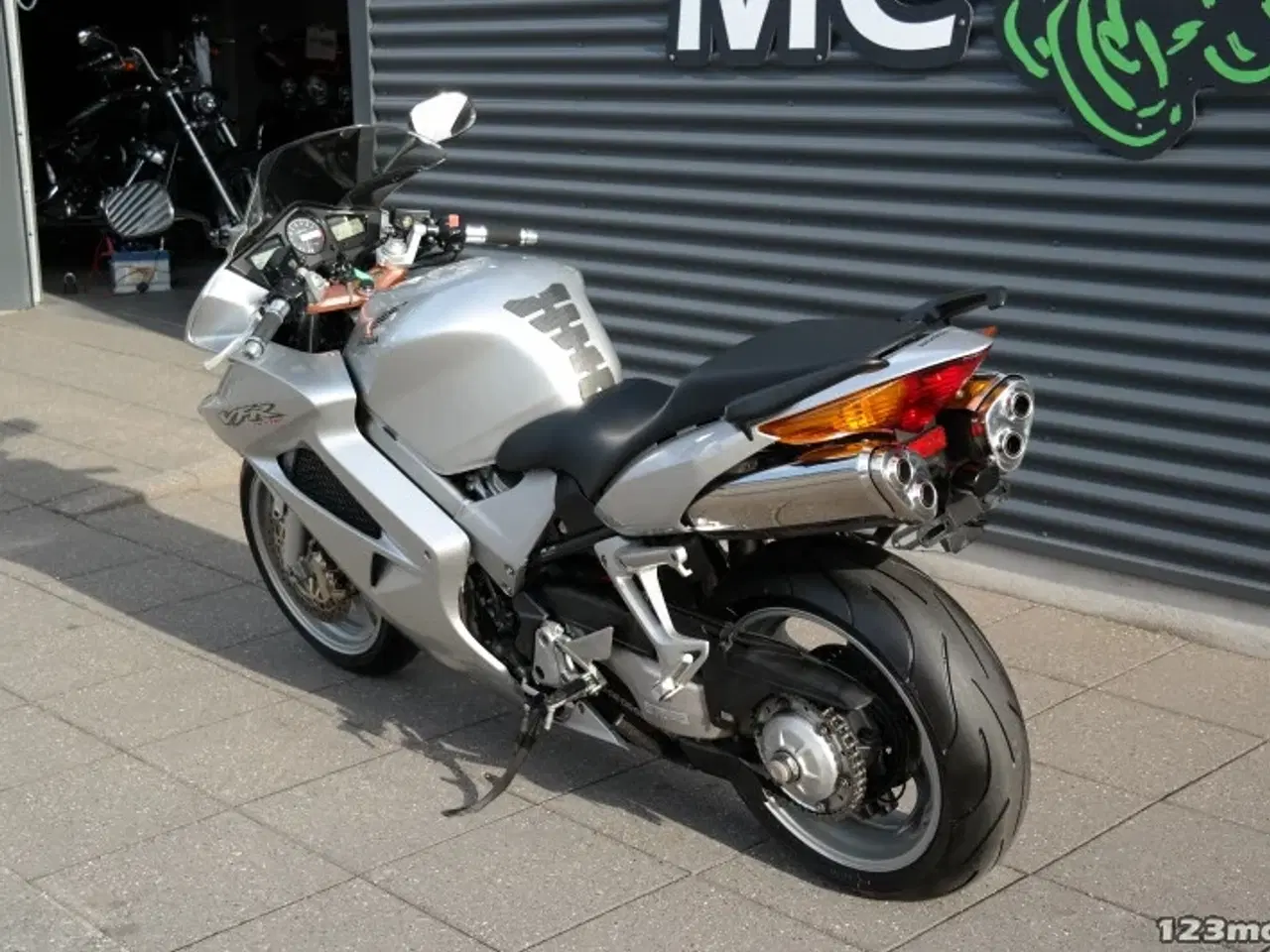 Billede 17 - Honda VFR 800 F MC-SYD       BYTTER GERNE