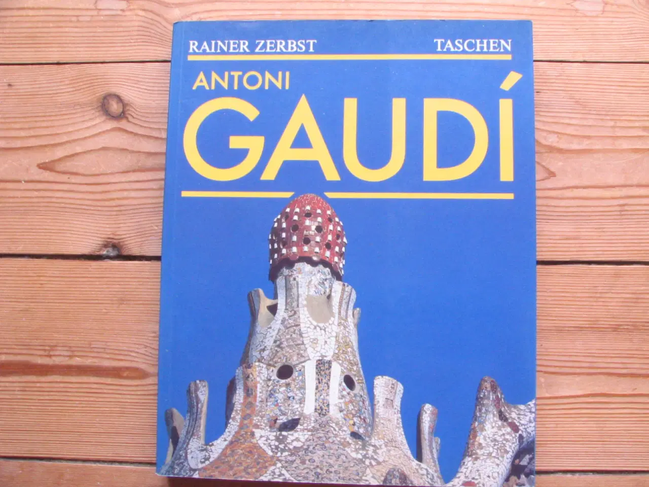 Billede 1 - Antoni Gaudi (1852-1926) et liv viet til arkitekt