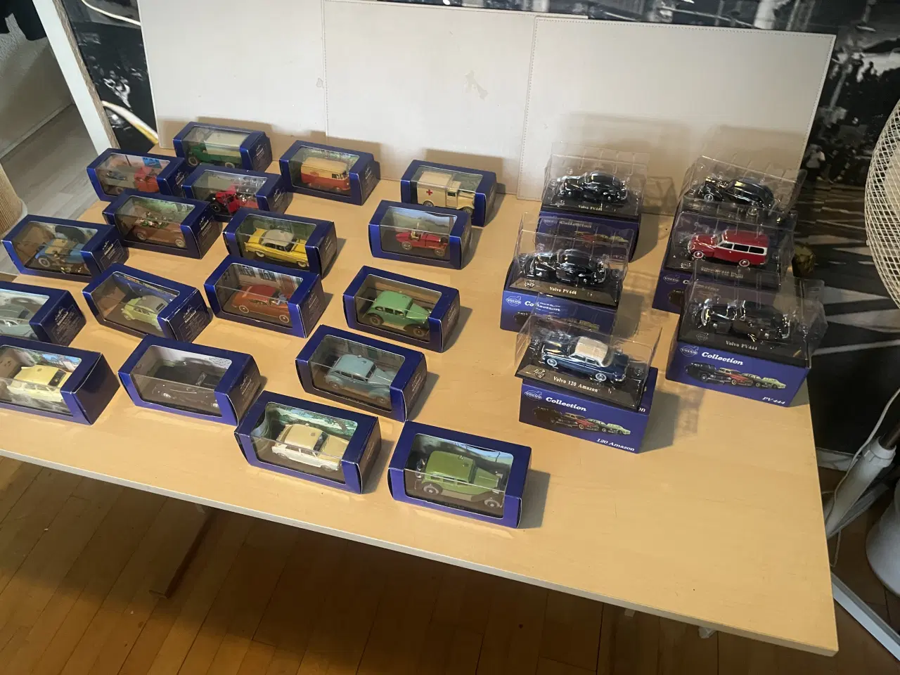 Billede 3 - Tin,Tin og VOLVO model biler