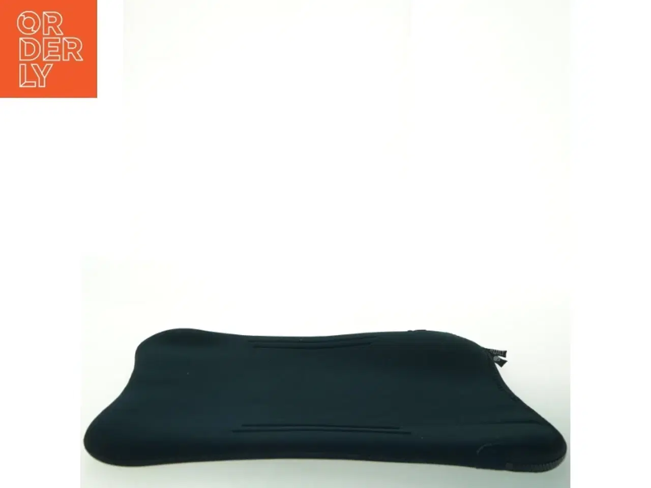 Billede 3 - Neopren computer sleeve fra Built (str. 42 x 32 cm)