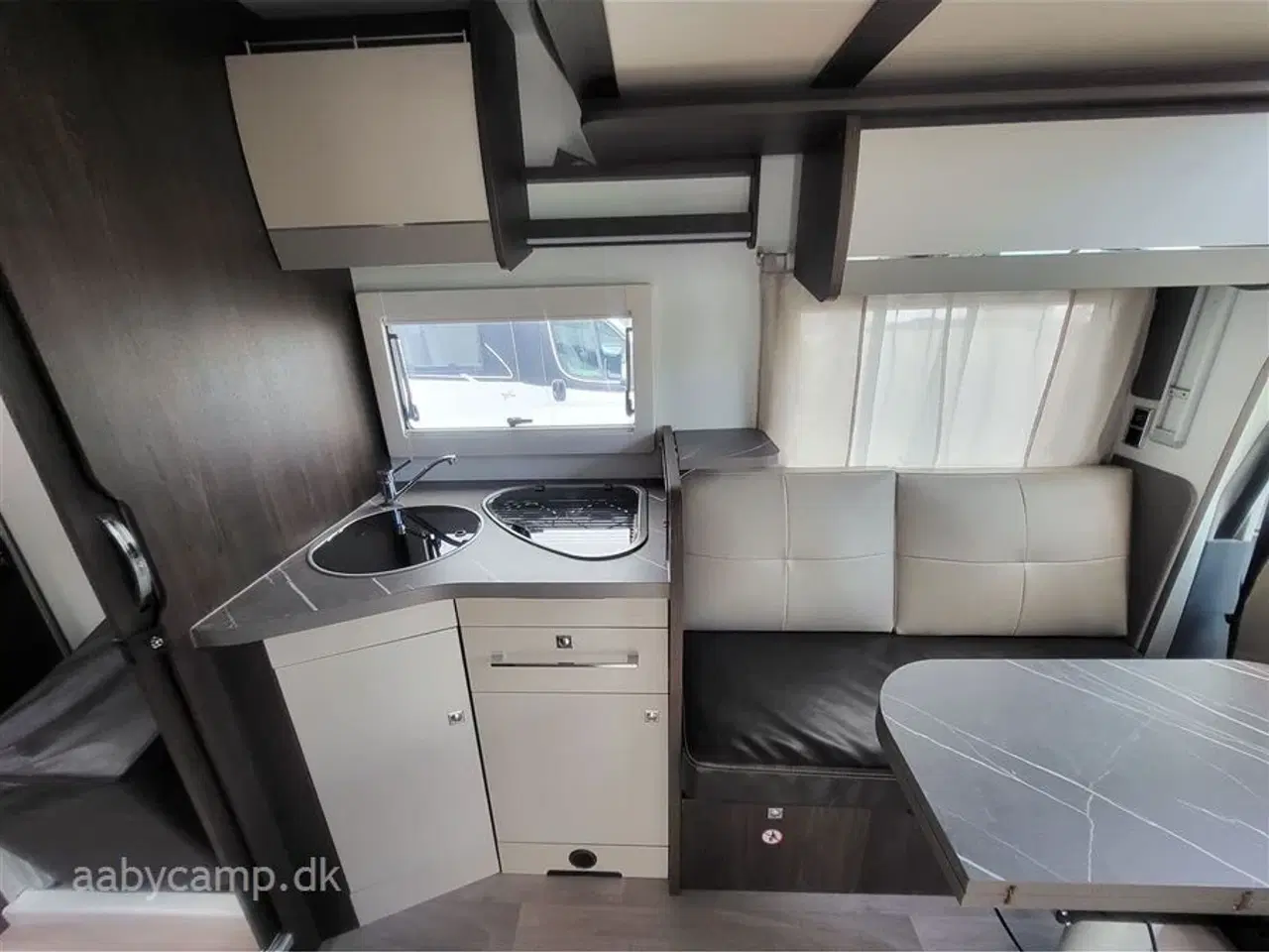 Billede 11 - 2021 - Benimar Tessoro 468   læder indtræk. Aircondition. solceller. alufælge.