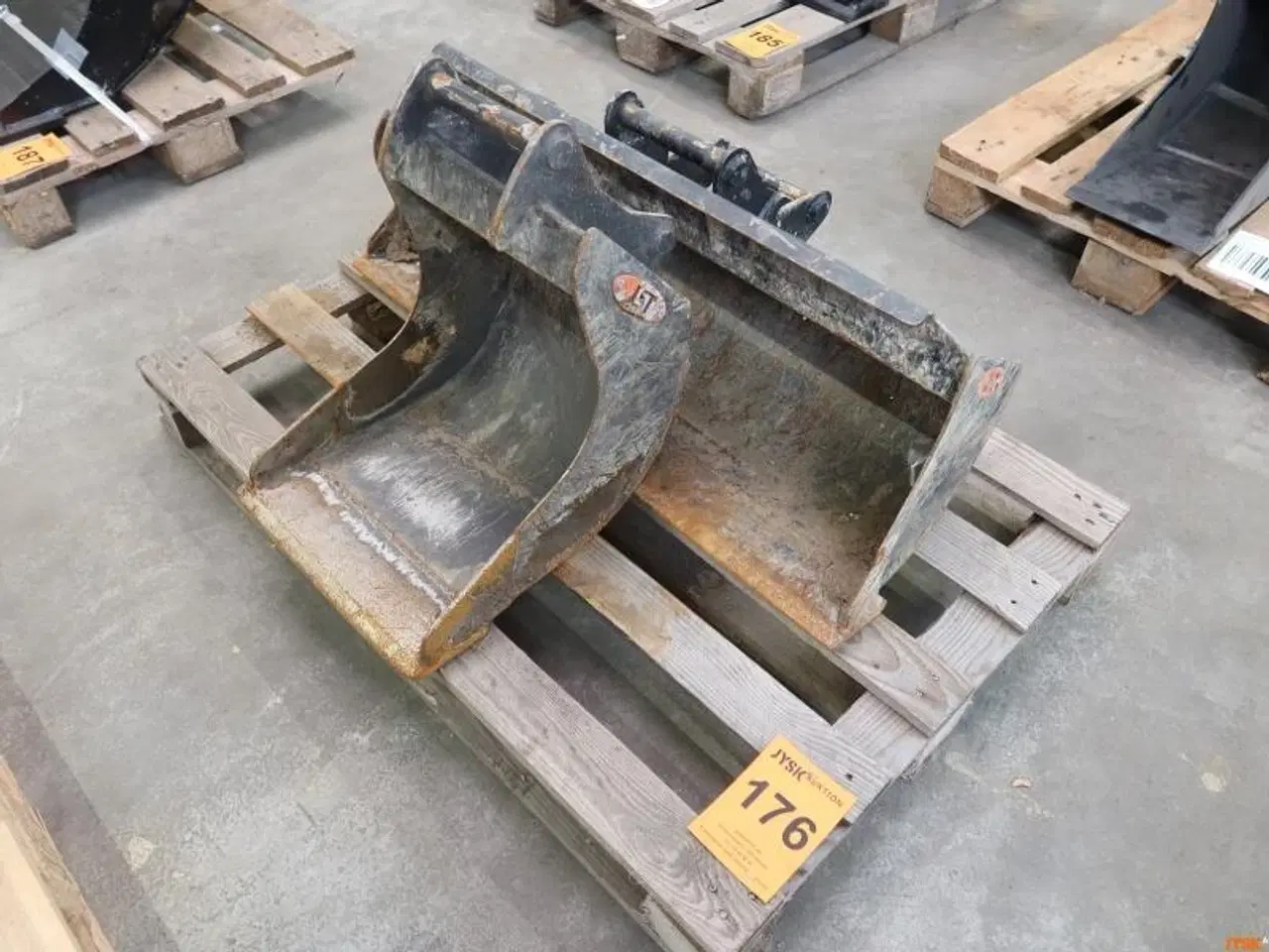 Billede 1 - SKOVLE, 2 stk. J