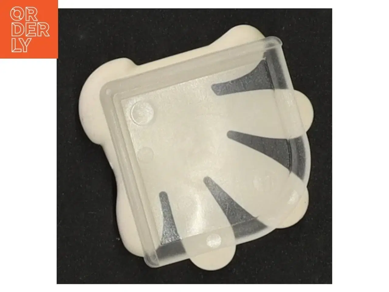 Billede 4 - Plastik børnebeskytter fra IKEA (str. 5 x 5 cm)