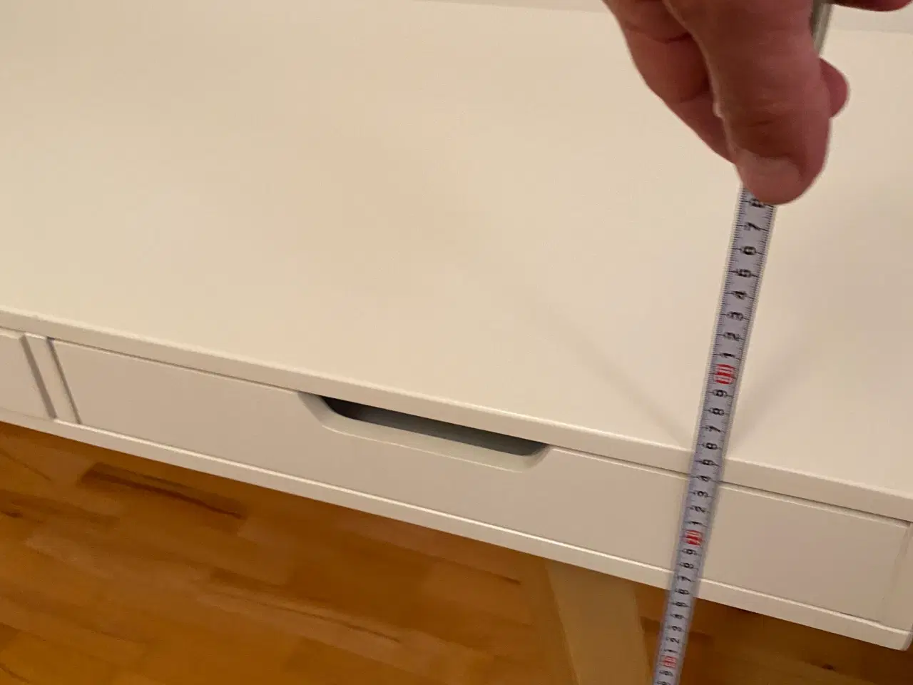 Billede 4 - Skrivebord hvid 3 skuffer