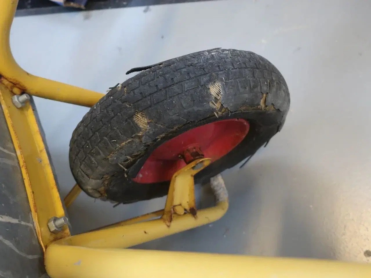 Billede 2 - 2 stk. trillebør