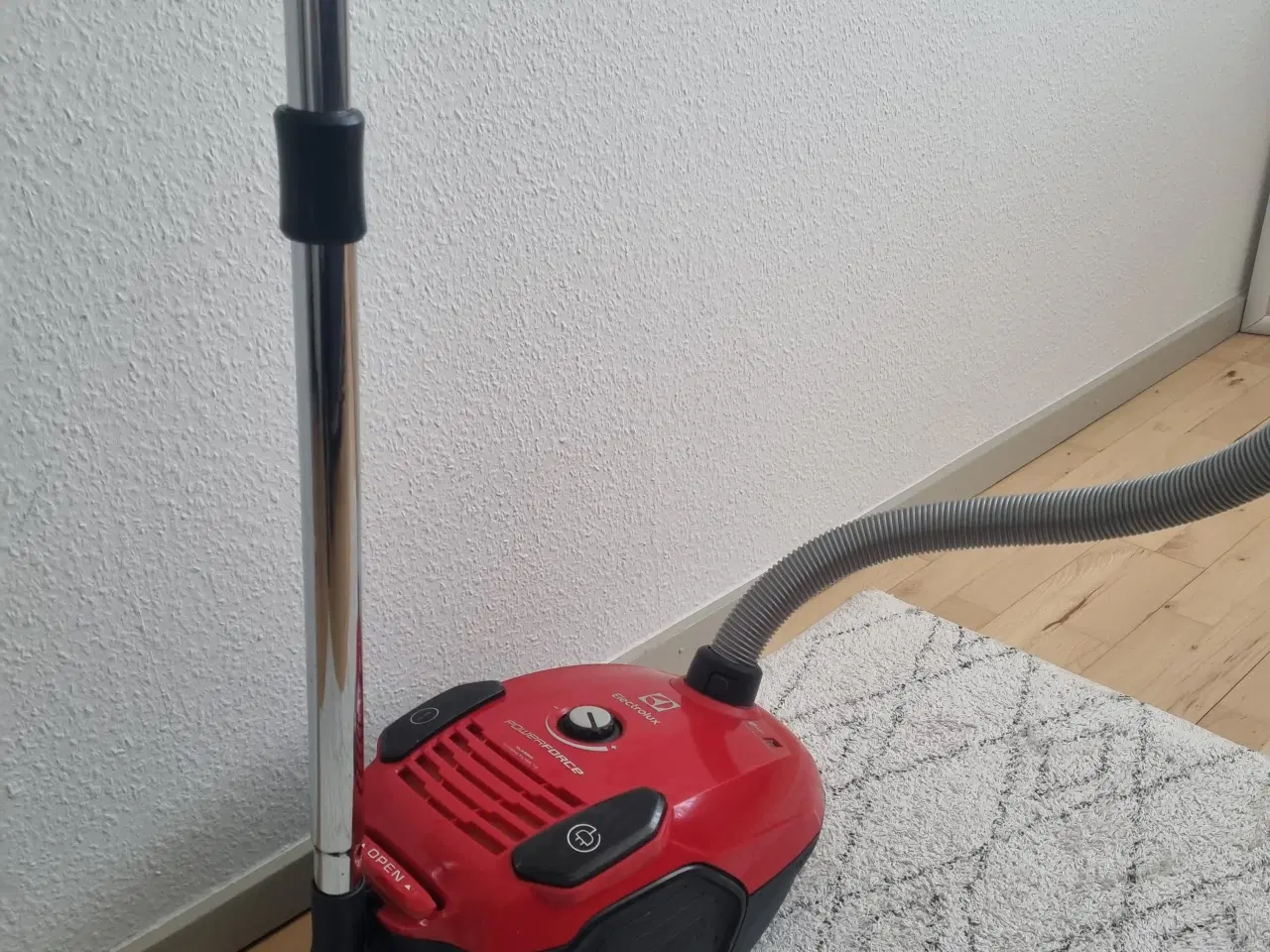 Billede 2 - Fin støvsuger af mærke Electrolux