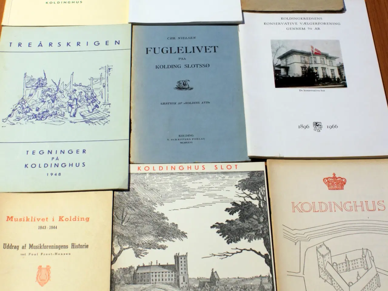 Billede 2 - Kolding. Bøger