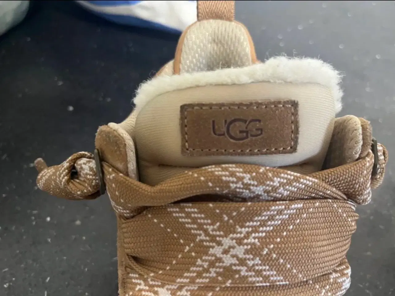 Billede 1 - Ugg lowmel Chestnut
