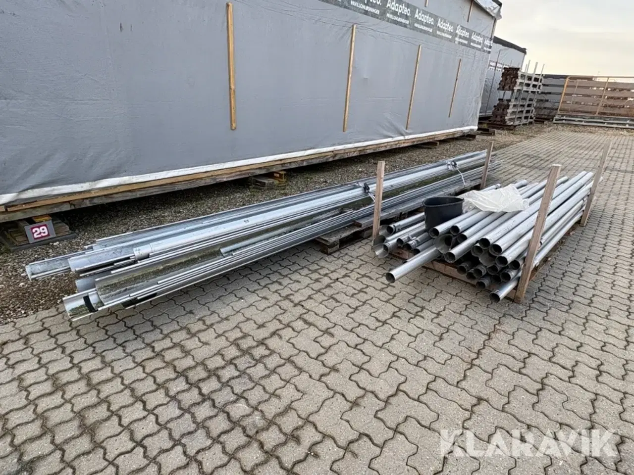 Billede 1 - Tagrender og nedløbsrør