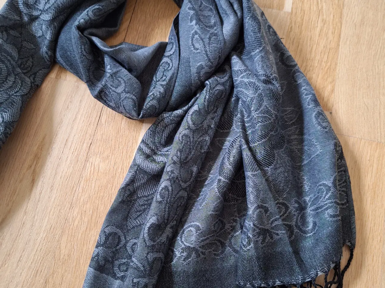 Billede 2 - Tørklæde