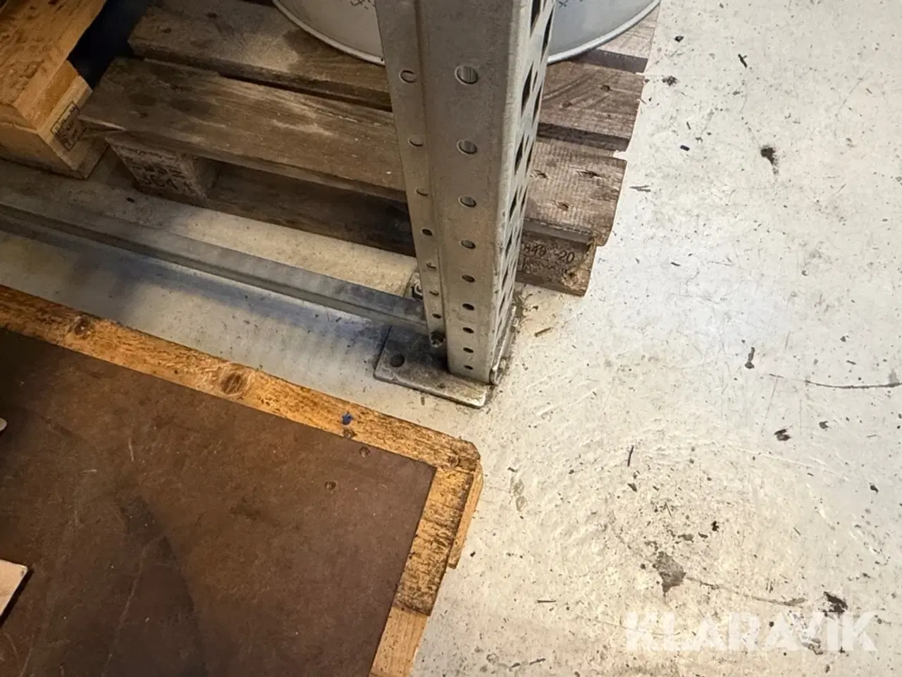 Billede 8 - Pallereol uden inventar.