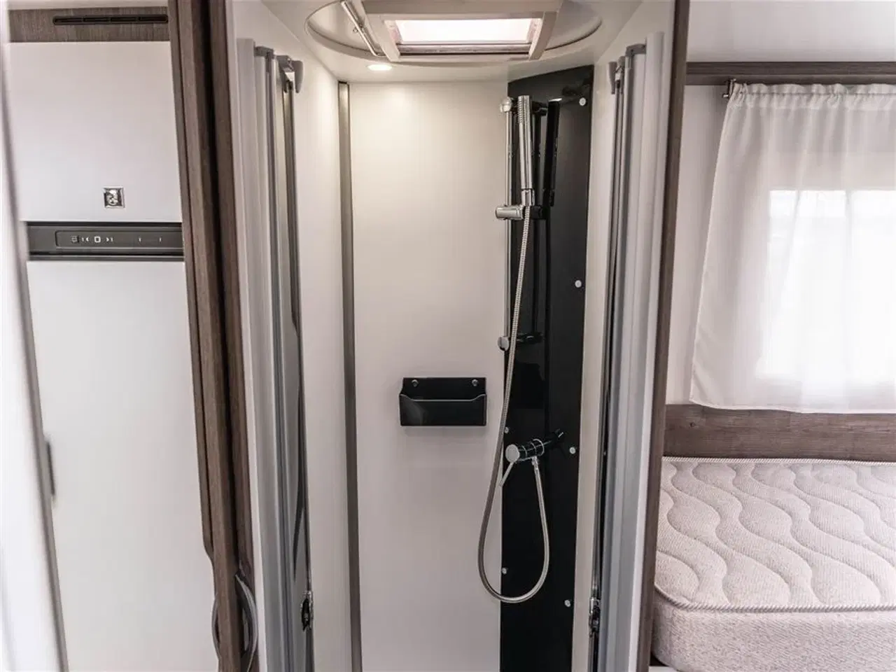 Billede 46 - 2025 - Benimar Tessoro 463 NK   Populær enkeltsengscamper