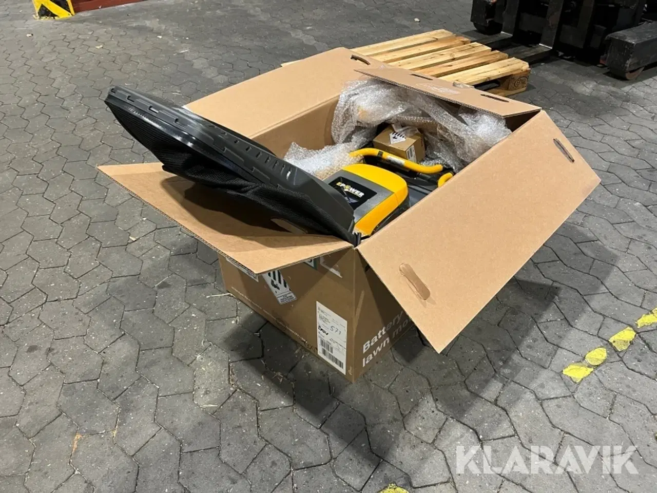 Billede 2 - Græsslåmaskine STIGA COLLECTOR 548E S KIT