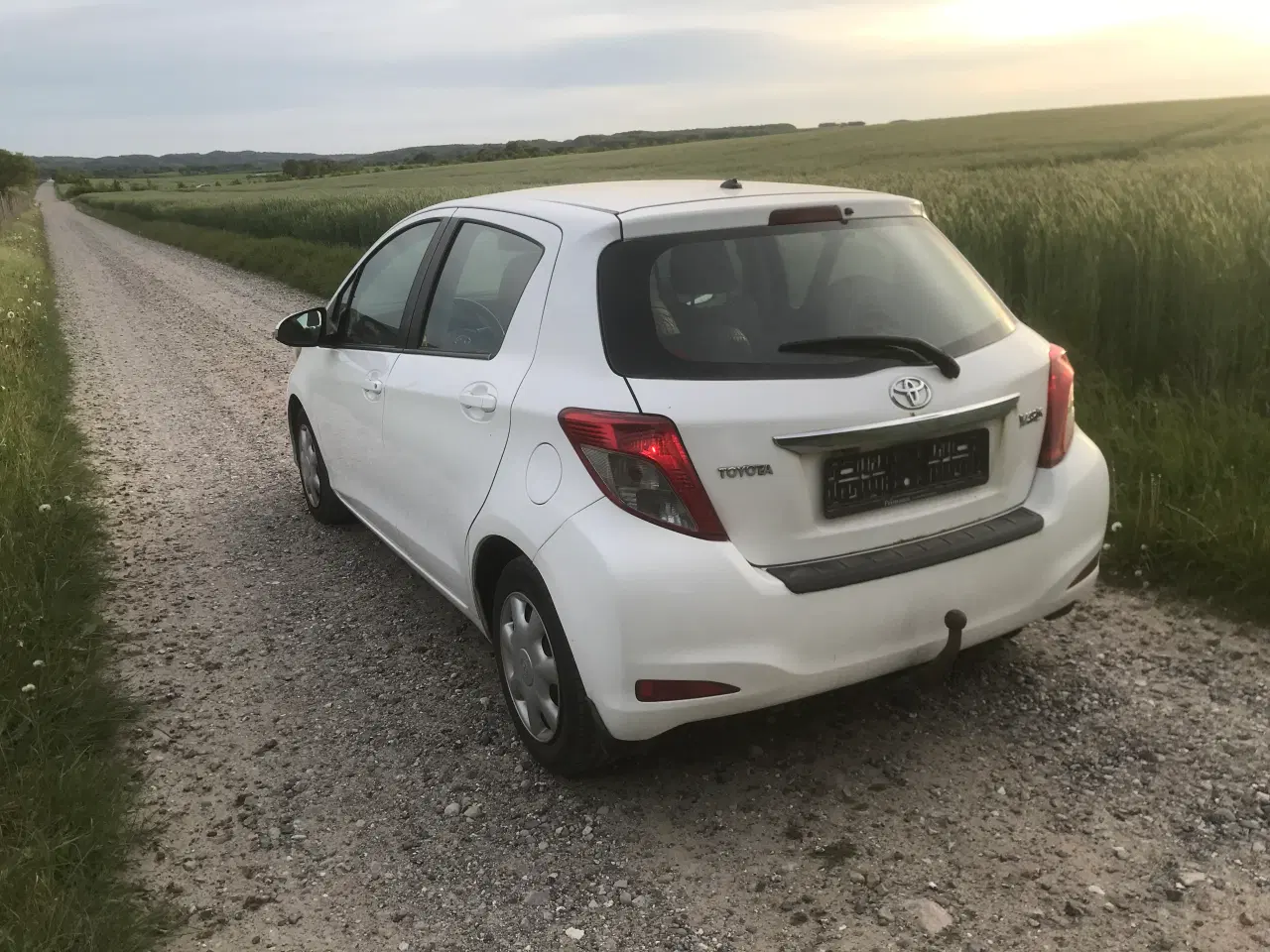 Billede 5 - Ny syn  Toyota Yaris 1.4-4d  2013 Grøn ejerafgift 