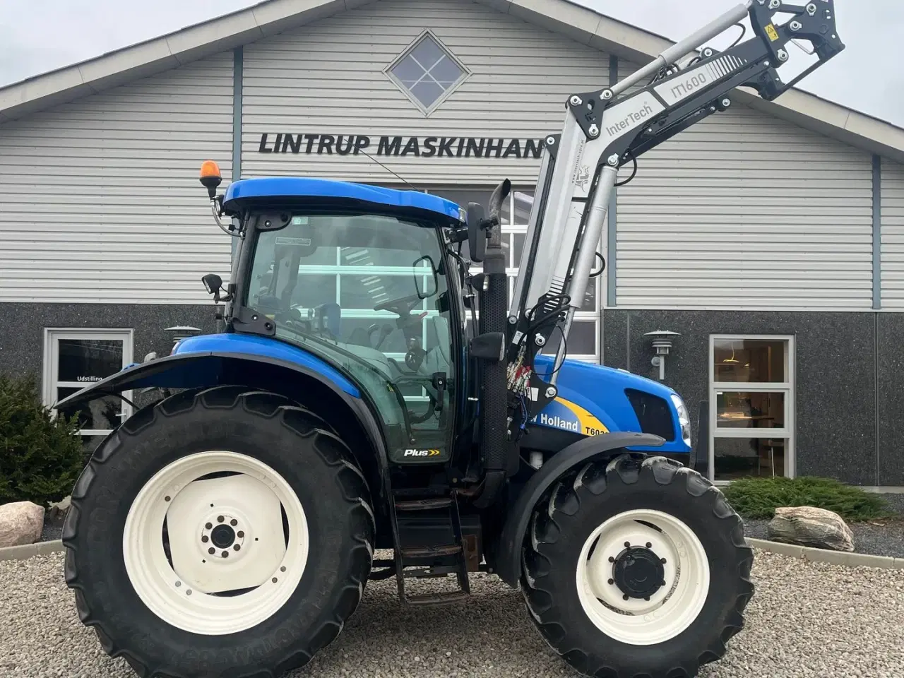 Billede 7 - New Holland T6020 Plus, med frontlæsser