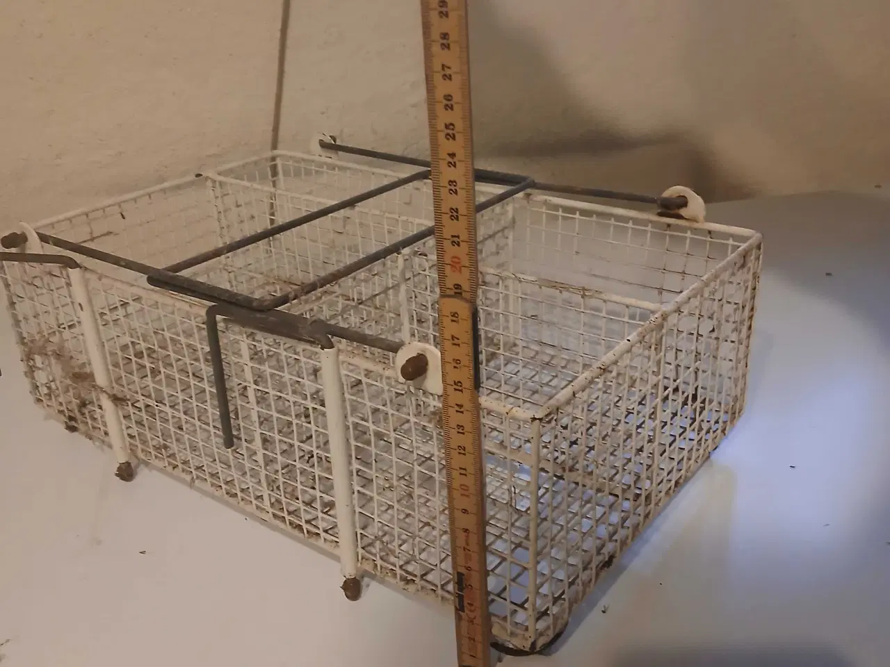 Billede 2 - Gl. Medicin kurv