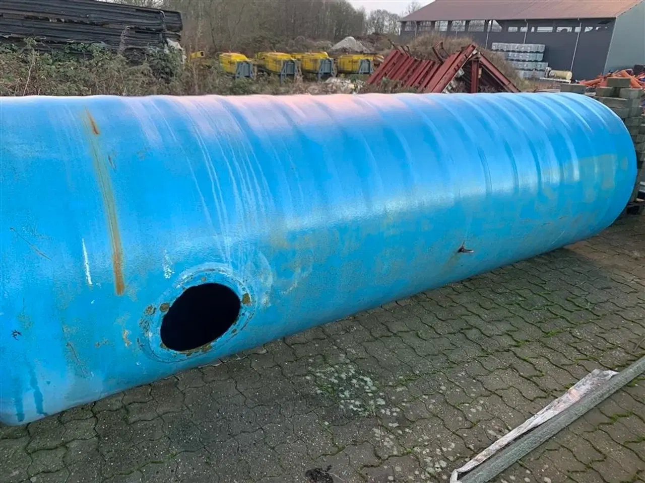 Billede 2 - P. Mortensen 4500 liter vandtank